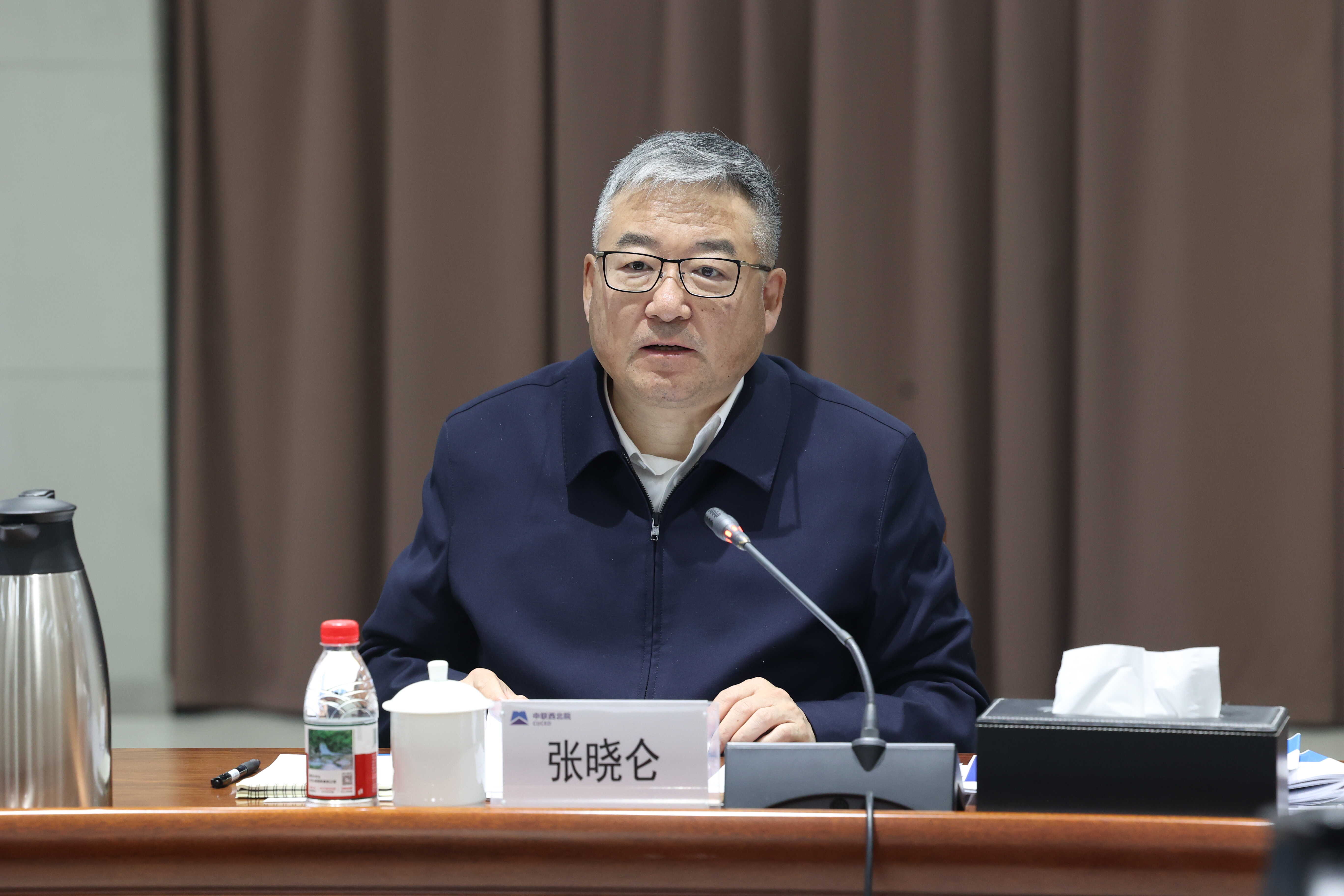 張曉侖與集團部分駐陜企業負責人座談2.jpg